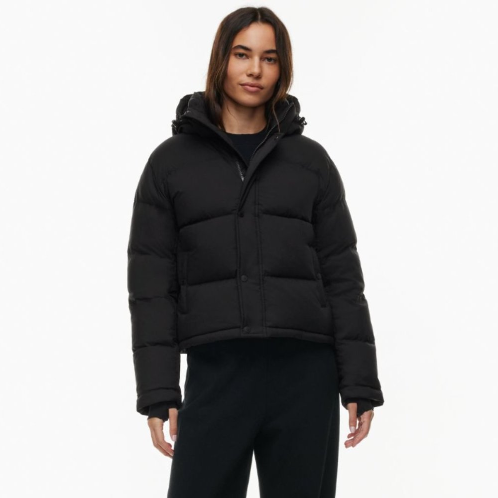 Aritzia THE SUPER PUFF SHORTY